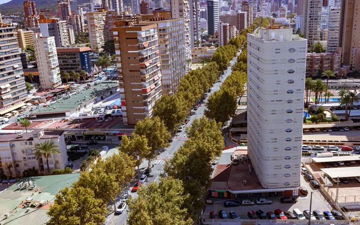Benidorm encarga un estudio geotécnico para la segunda fase de renovación integral de la avenida del Mediterráneo